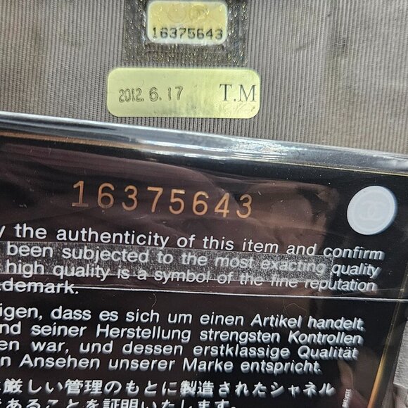 Chanel Quilted Caviar 6 Keycase/Card holder - Picture 4 of 11